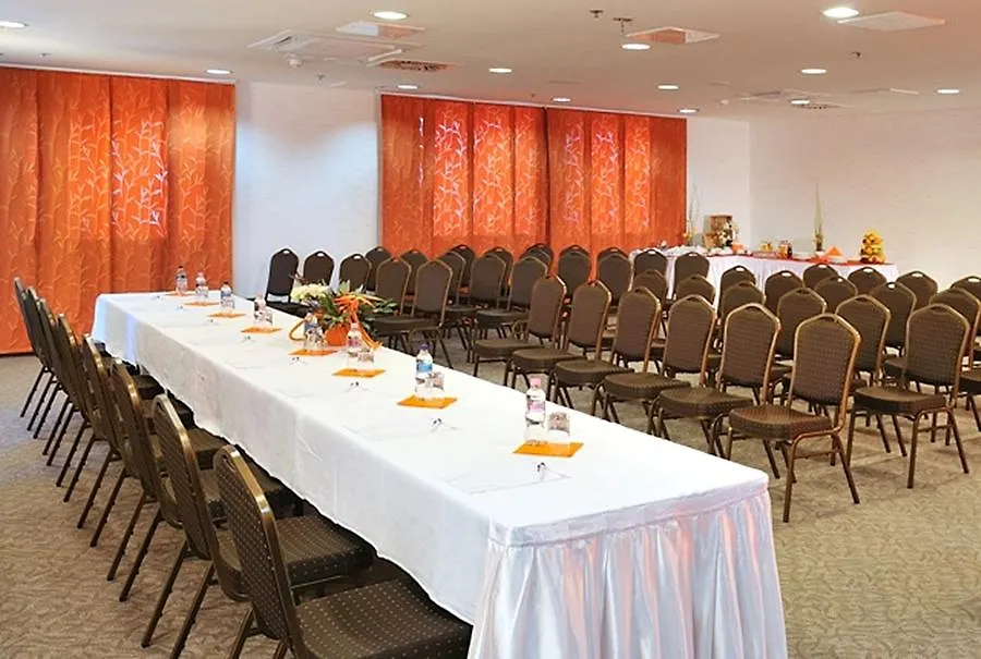 Expo Tower By Mellow Mood Hotels Budapeste 4*,