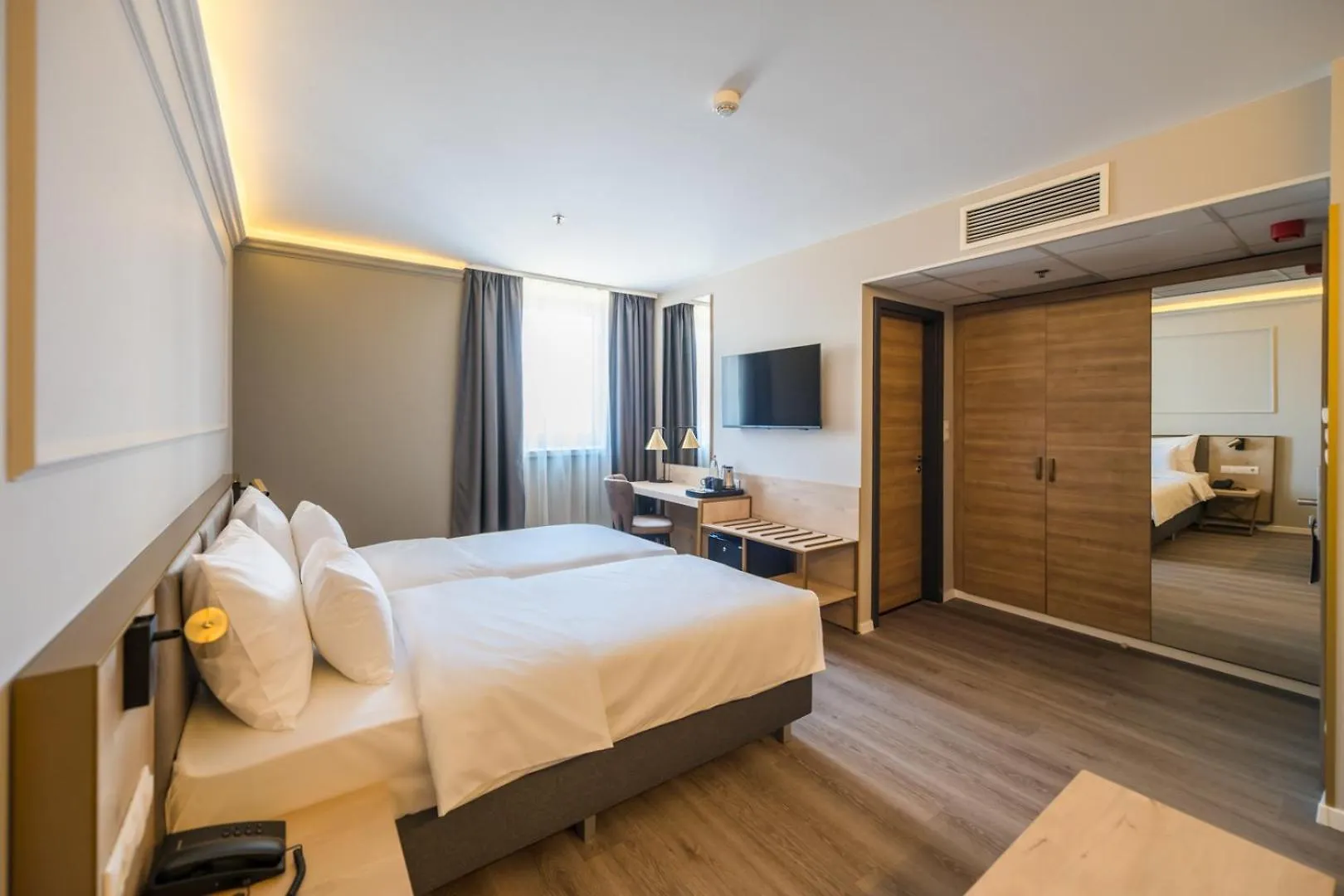 Expo Tower By Mellow Mood Hotels Budapest 4*,